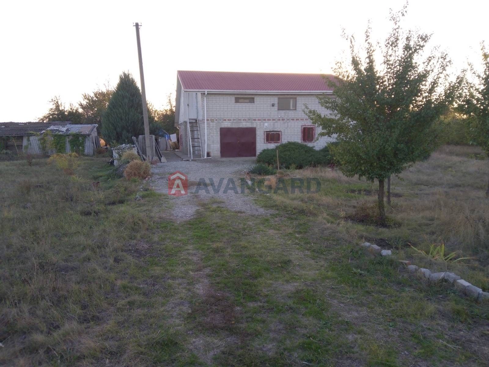 Продам будинок з ділянкою