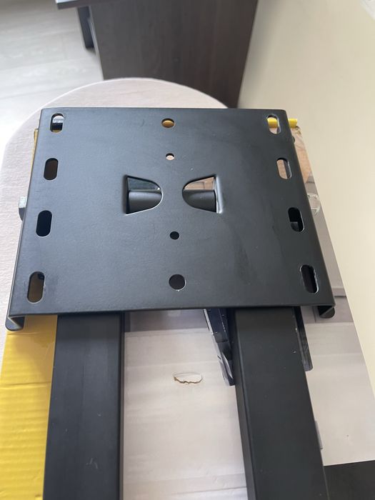 Кріплення поворотне для телевізора