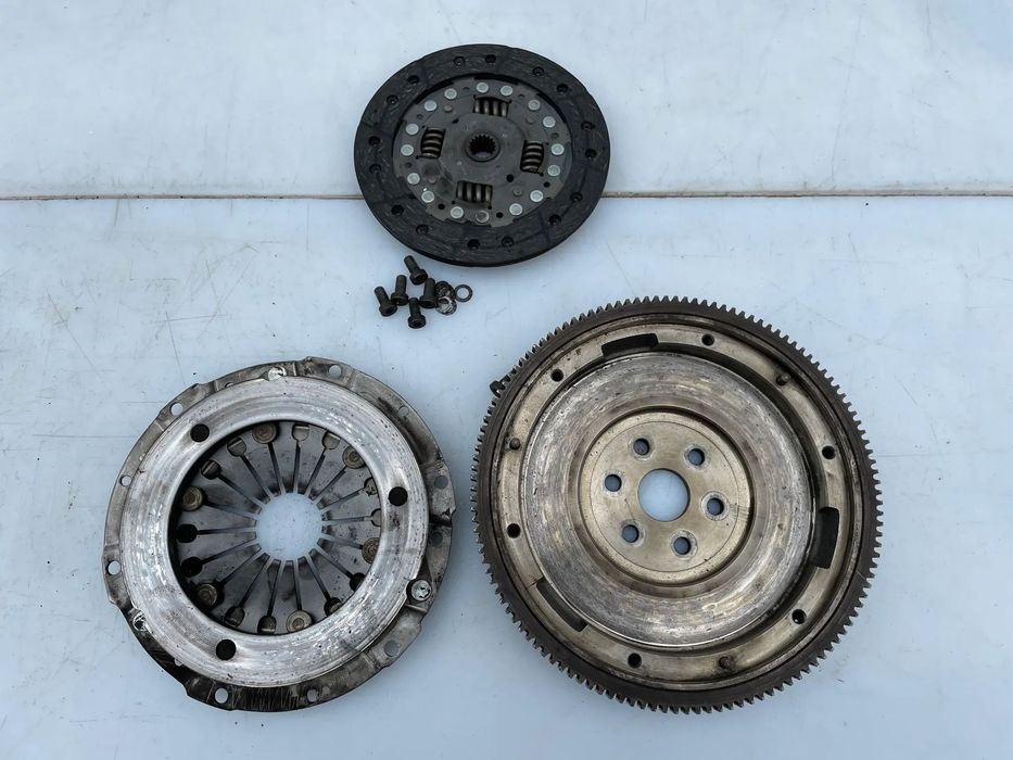 Sprzęgło koło docisk tarcza Skoda Fabia I 1.4MPI 119012310