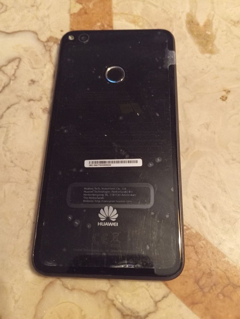 Huawei P8 Lite 2017 em bom estado.
Ecrã de 5.2’’ com cores nítidas e