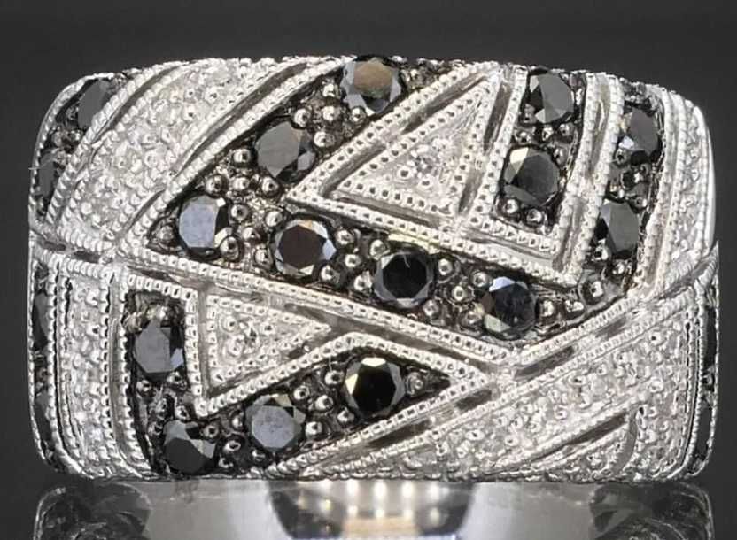Pierścionek złoto 14K 585 diamenty białe i czarne 0,9 ct 8,32 g