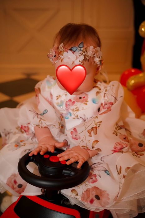 Святкова дитяча сукня на 1 рік