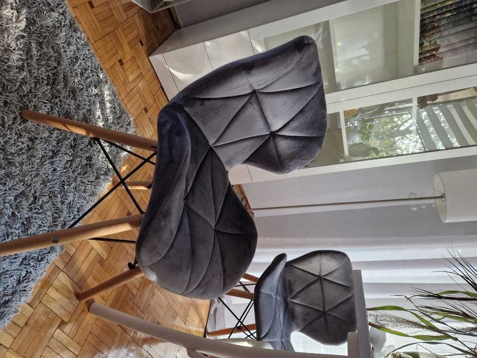 NOWE solidne krzesło welurowe