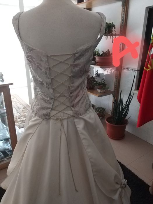 Vestidos Noiva - várias cores