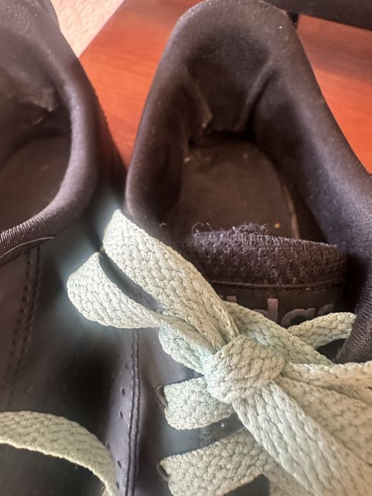 Кросівки - 42 розмір