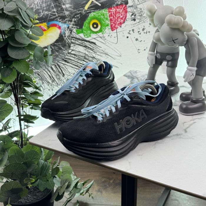 Кросівки Hoka Bondi 8 40.5 розмір Е6270