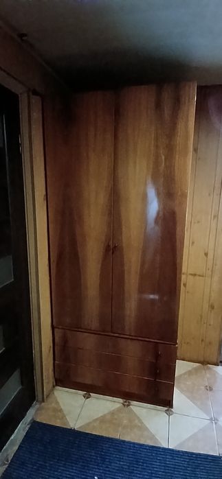 Продам шкафа і тумбу!