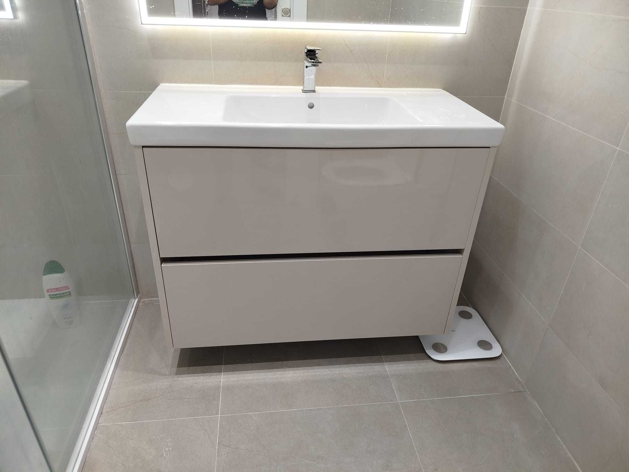 Móvel para lavatório de casa de banho + Lavatório