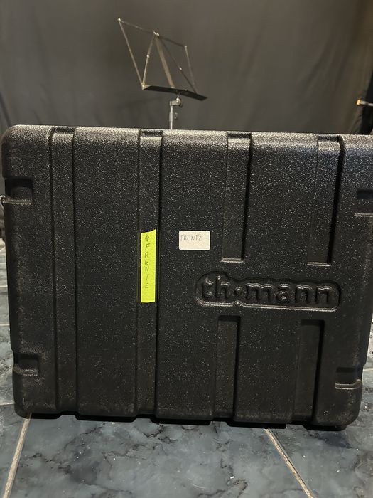 Rack Case 8U thomann