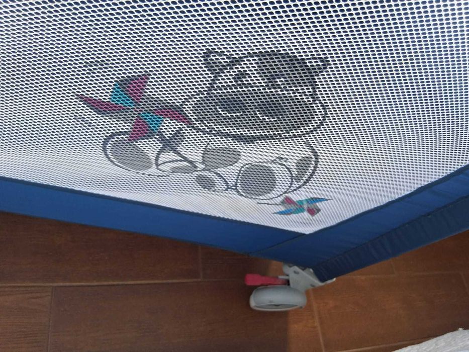 Cama de bebé desdobrável