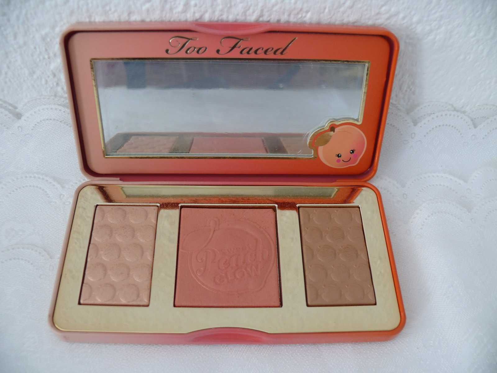Nowa paleta rozświetlaczy do policzków Too Faced