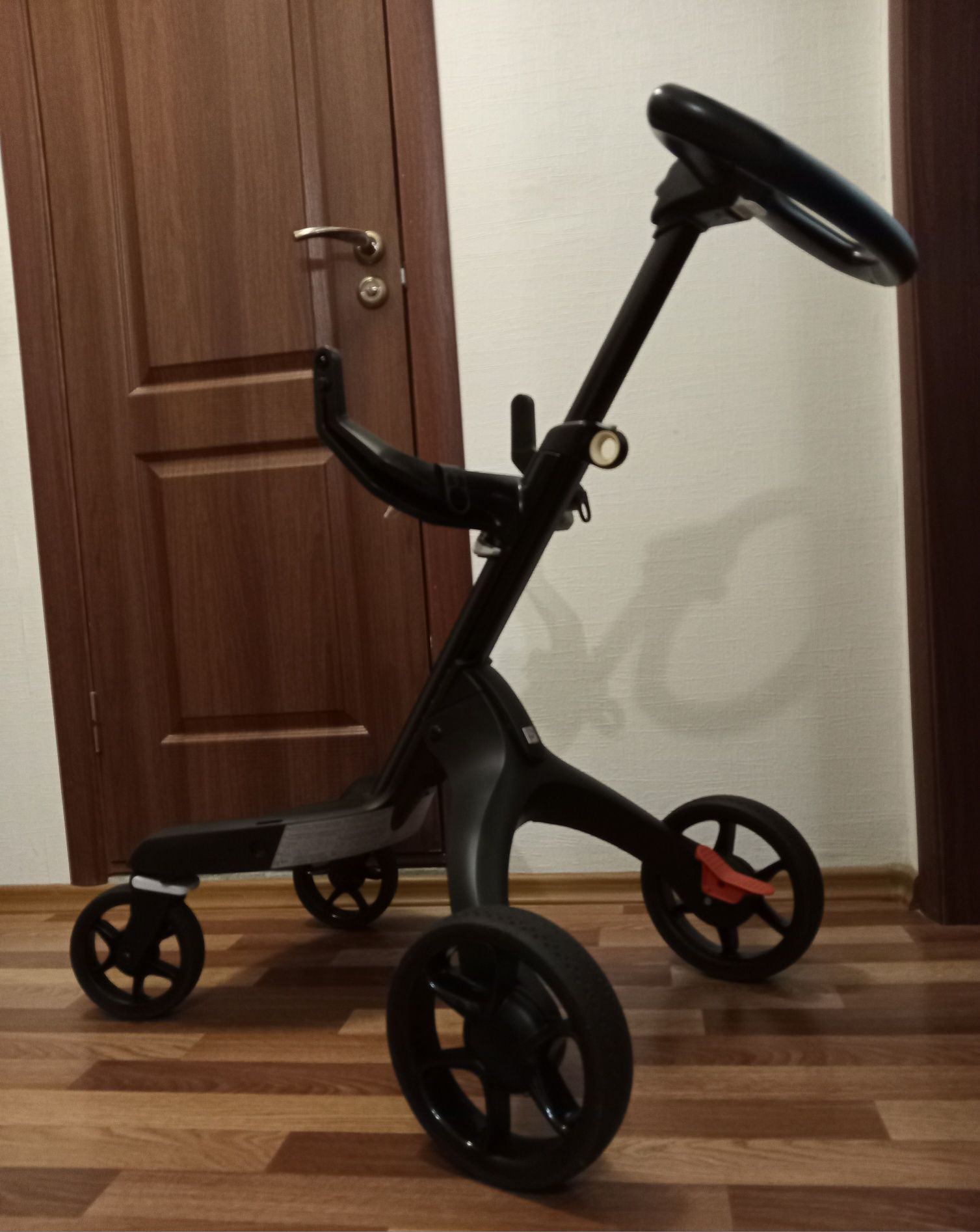 Stokke Xplory X V6 Нідерланди станина