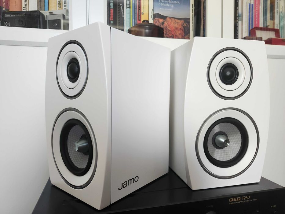 Jamo C91 II - Colunas monitoras de som + cabos QED
