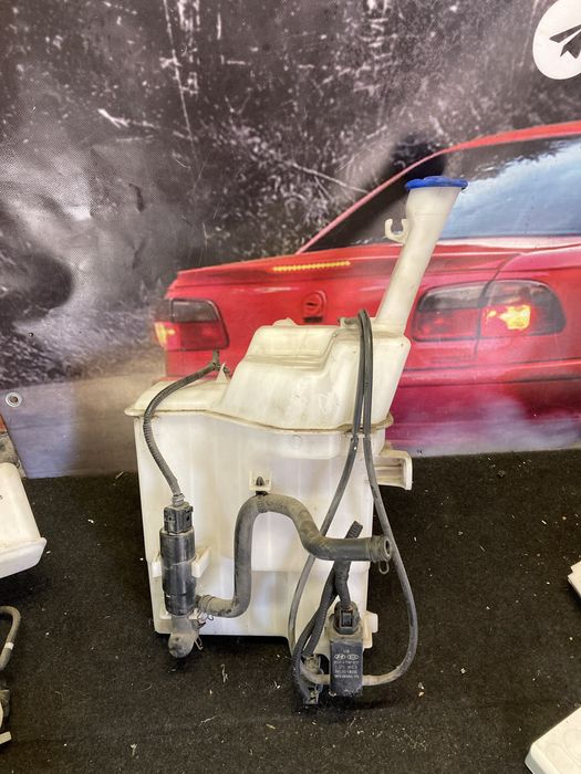 Бачок омивача з моторчиком  Kia Ceed 2 98610-a2500