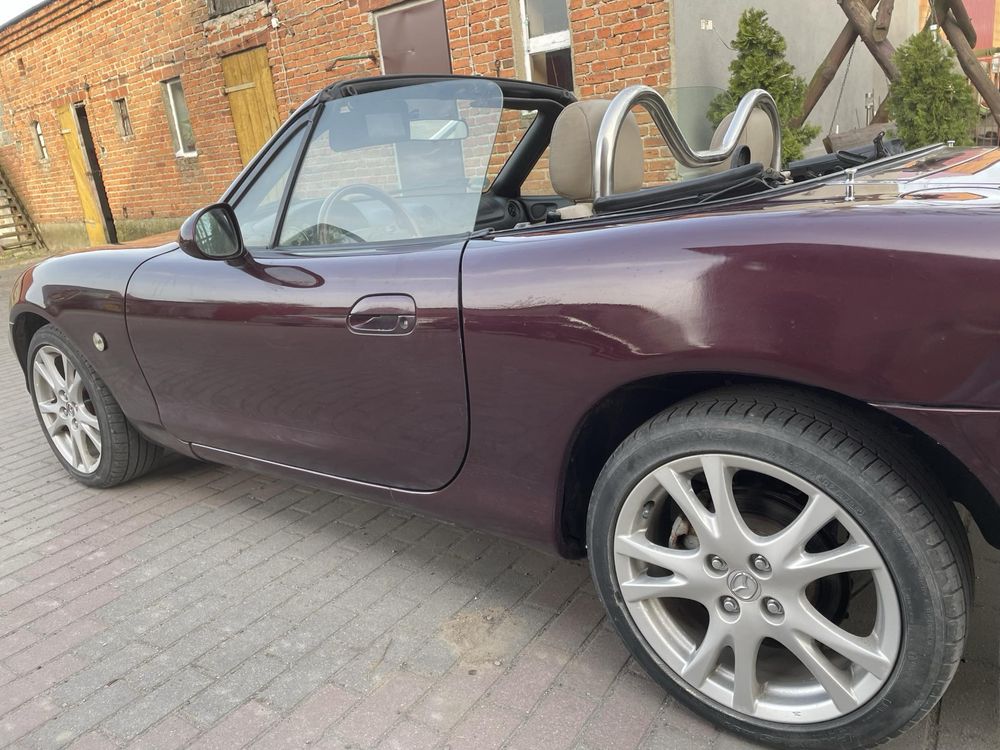 Mazda MX-5 2000r. 1.6 110km