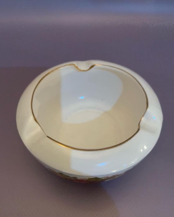 Английская фарфоровая пепельница