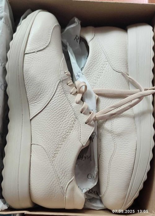 Кросівки шкіряні ортопедичні, устілка 27,3 мм. Ціна мінімальна!