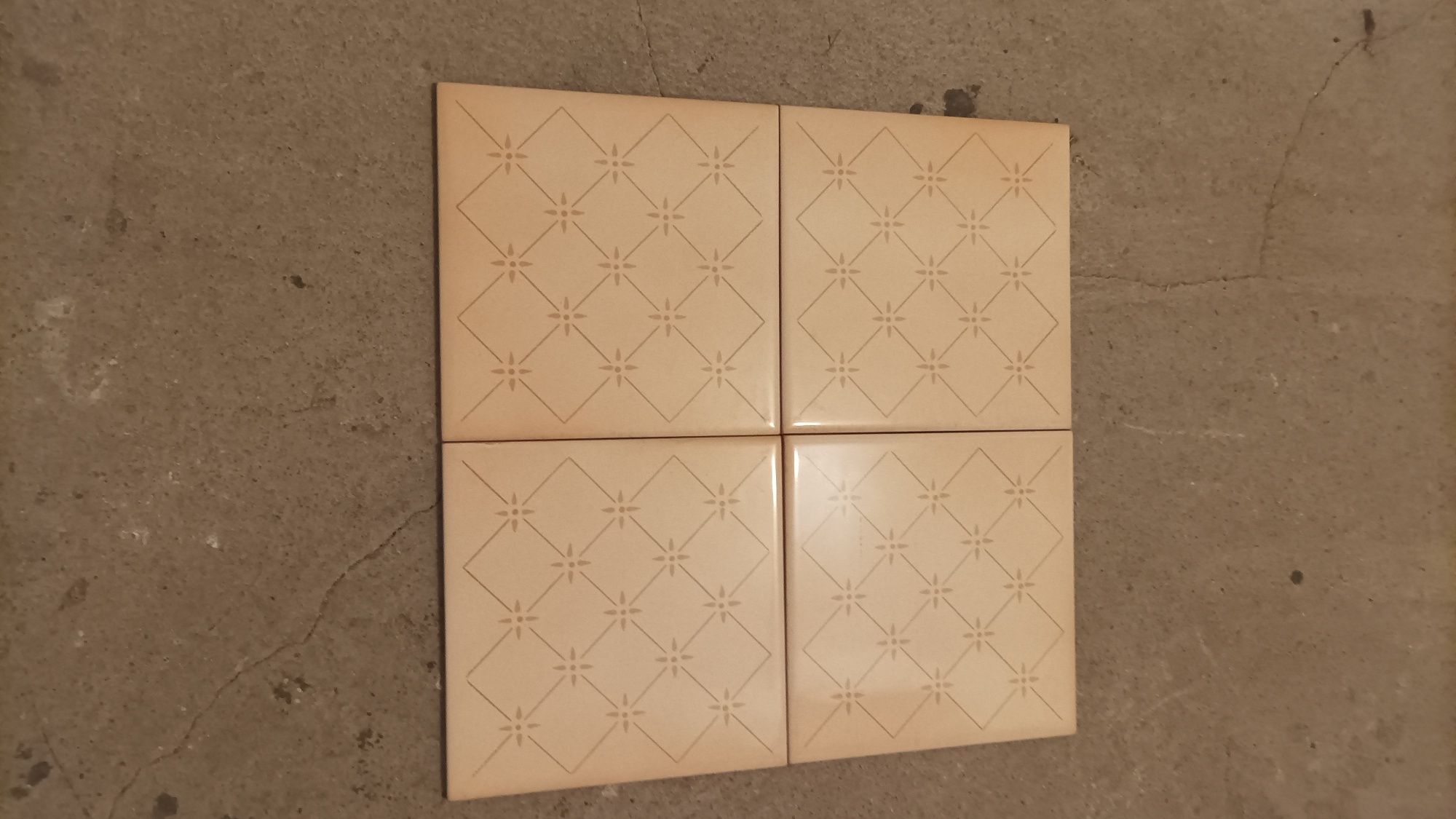 Płytki ścienne retro PRL 15*15 dwa wzory