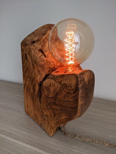 Lampa drewniana stojaca loftowa
