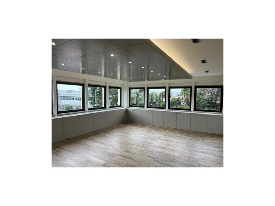 Escritório para arrendamento - Oeiras / Queluz de Baixo - 200 m2
