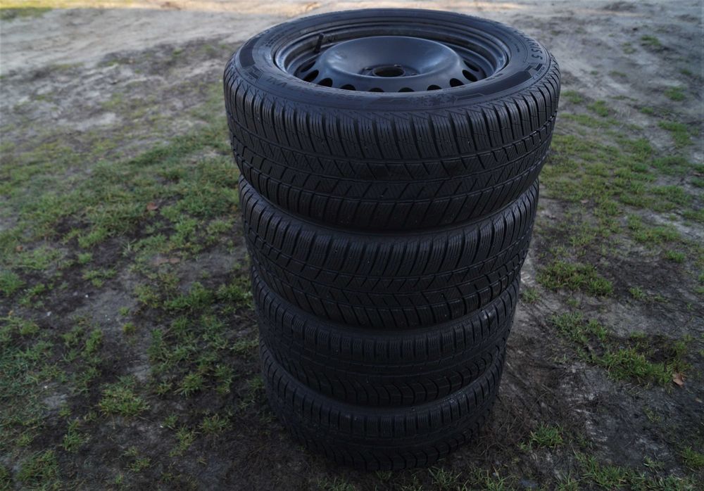 Koła opony zimowe Ford Kuga 235/55 r17