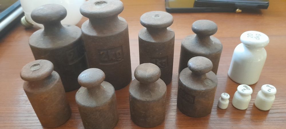 Stare odważniki do wagi