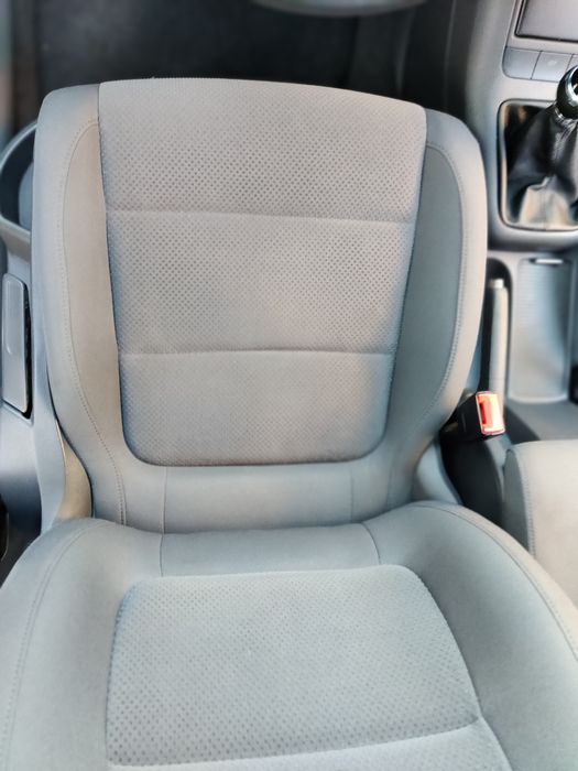 GOLF PLUS 5700$
Мотор 1,6 бензин.
Коробка механіка 6ст.
Пробіг