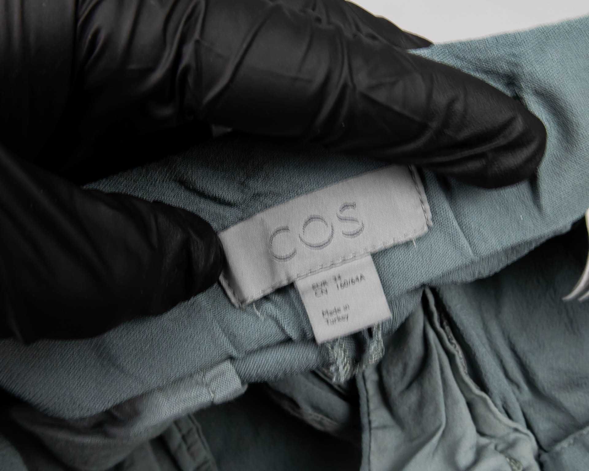 Легкие зауженные брюки COS.Размер S-M