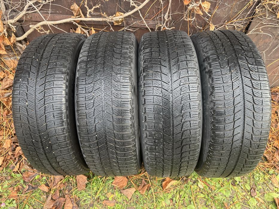 Продам диски BMW E60 16” 242 стиль + зимова гума.