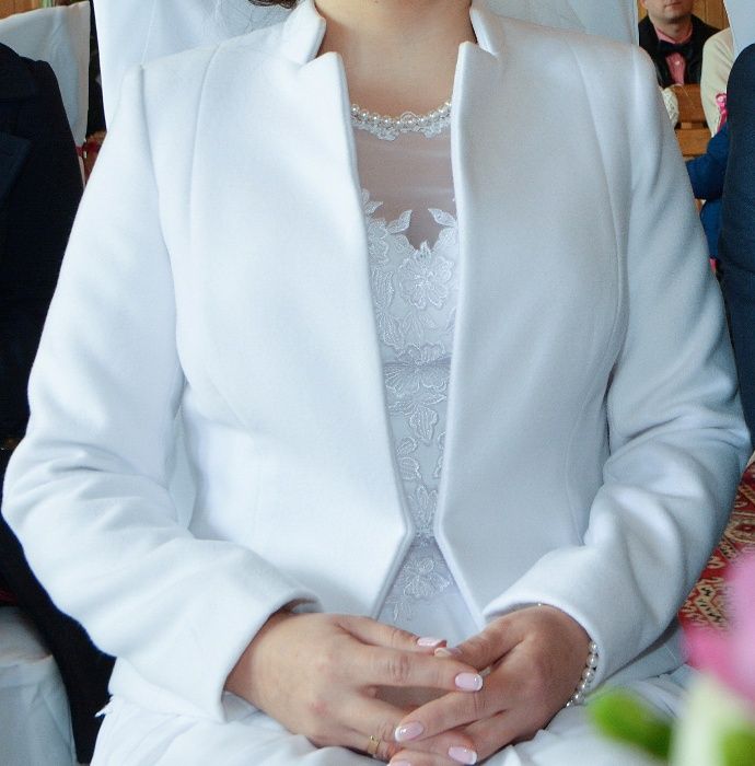 Wełniany żakiecik