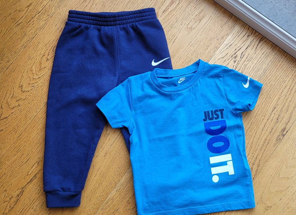 Dwuczęściowy komplet NIKE