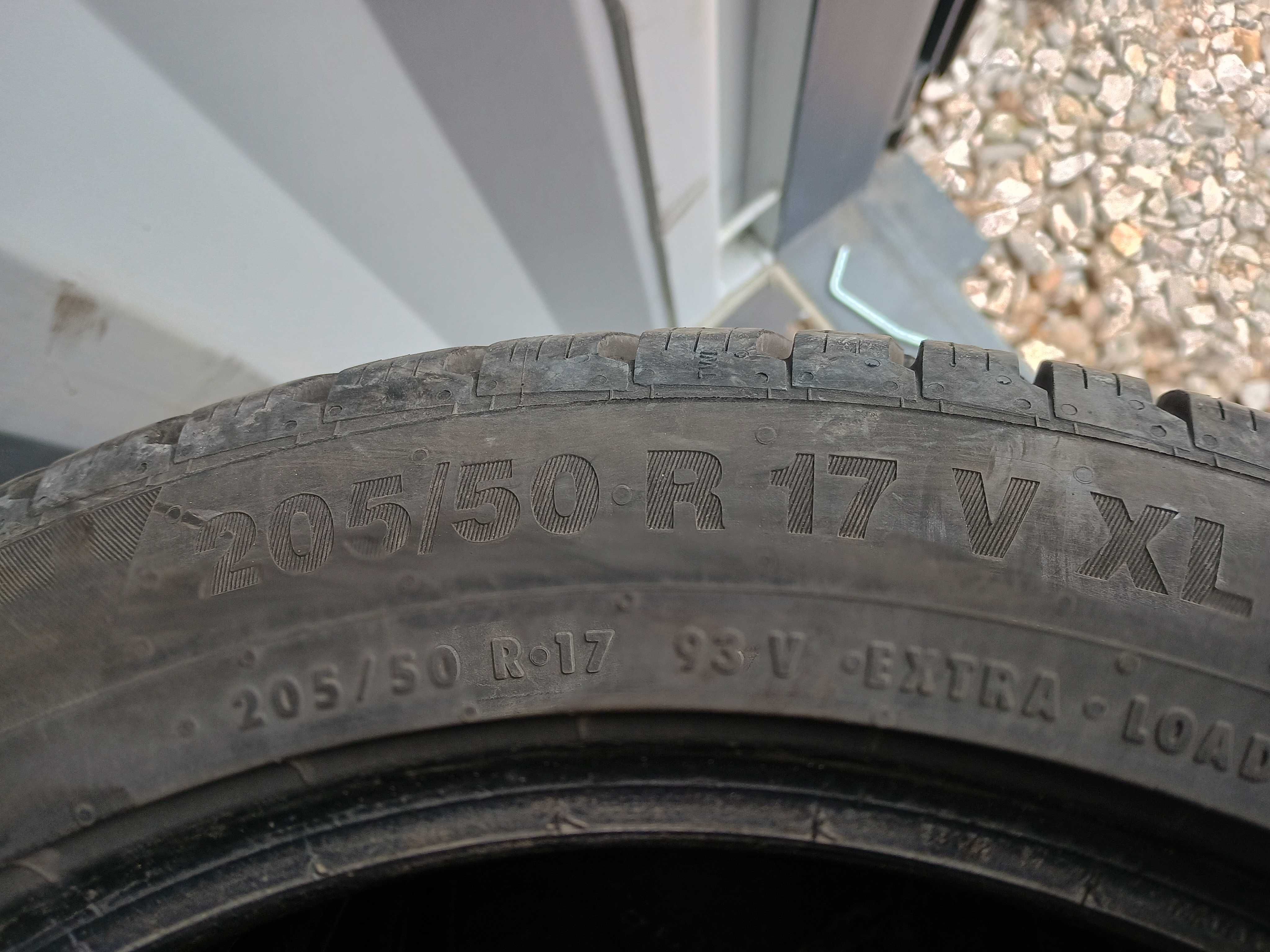 Zimowe opony Continental 205/50 r17 komplet 4 sztuki Bieżnik 7,5mm