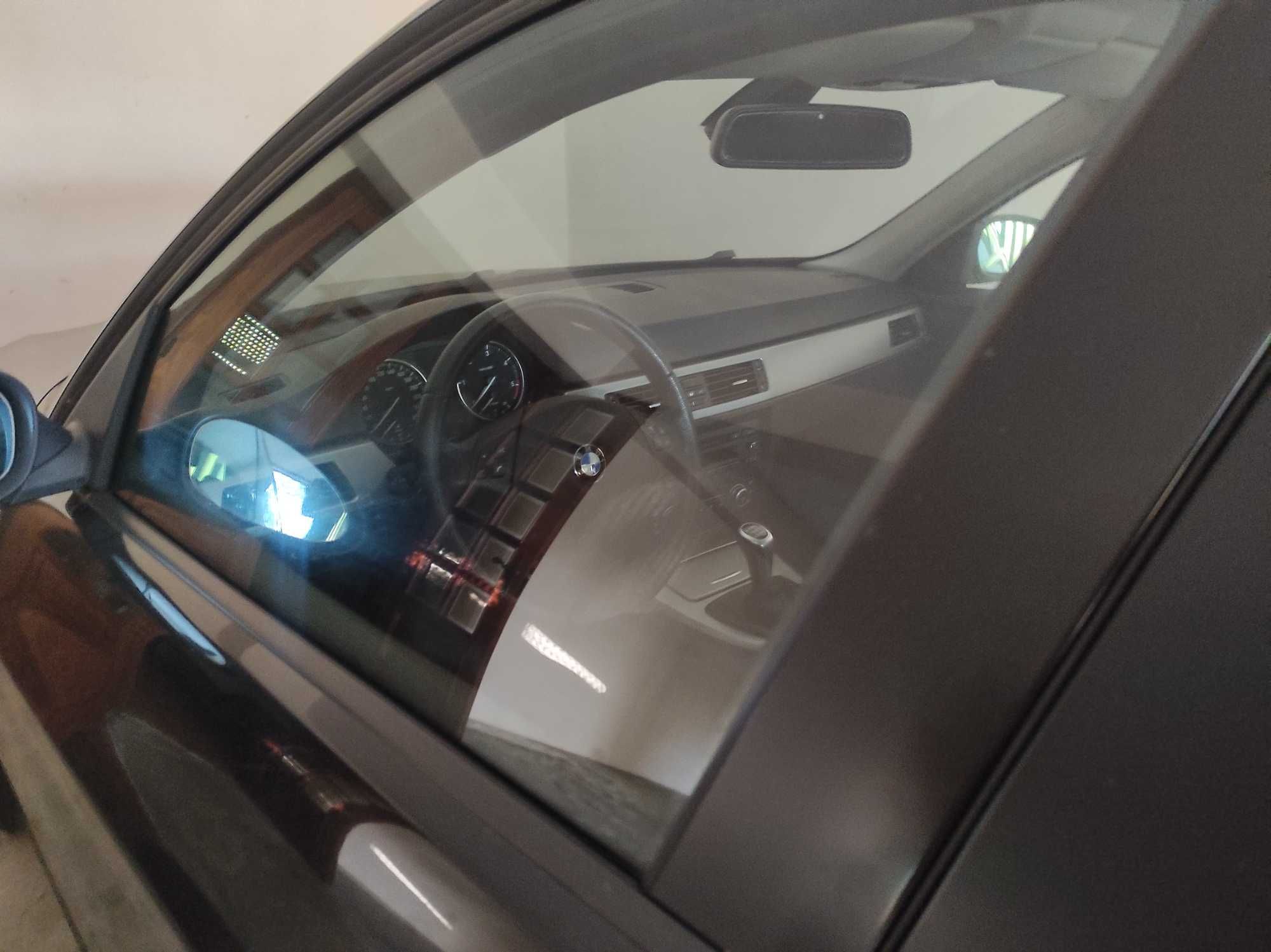 BMW E90 320d como novo