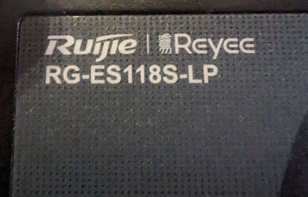 Комутатор , свіч Ruijie Reyee RG-ES118S-LP