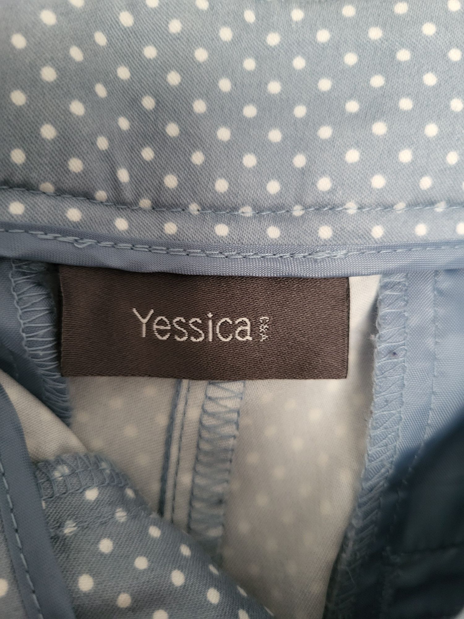 C&A Yessica spodnie 7/8 w groszki jak nowe