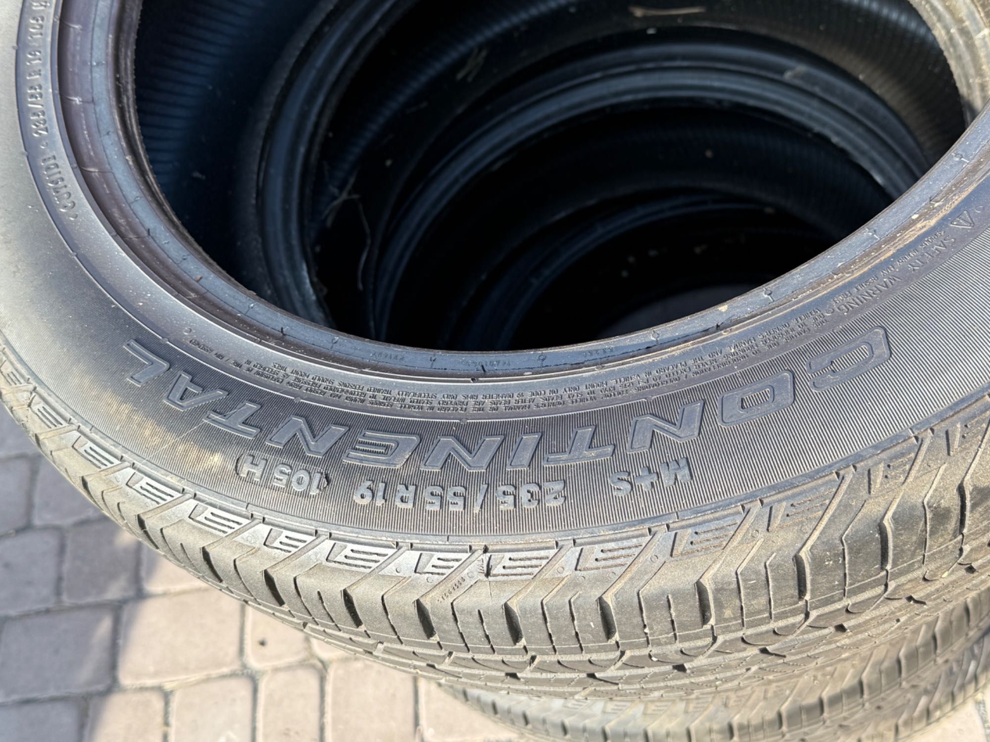 Opony Continental cross contact 235 55 R 19