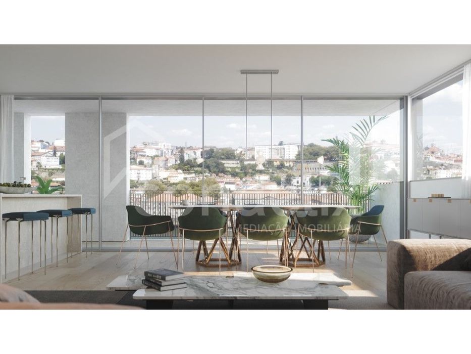Apartamento T3 novo na margem sul do rio Douro, em Vila Nova de Gaia
