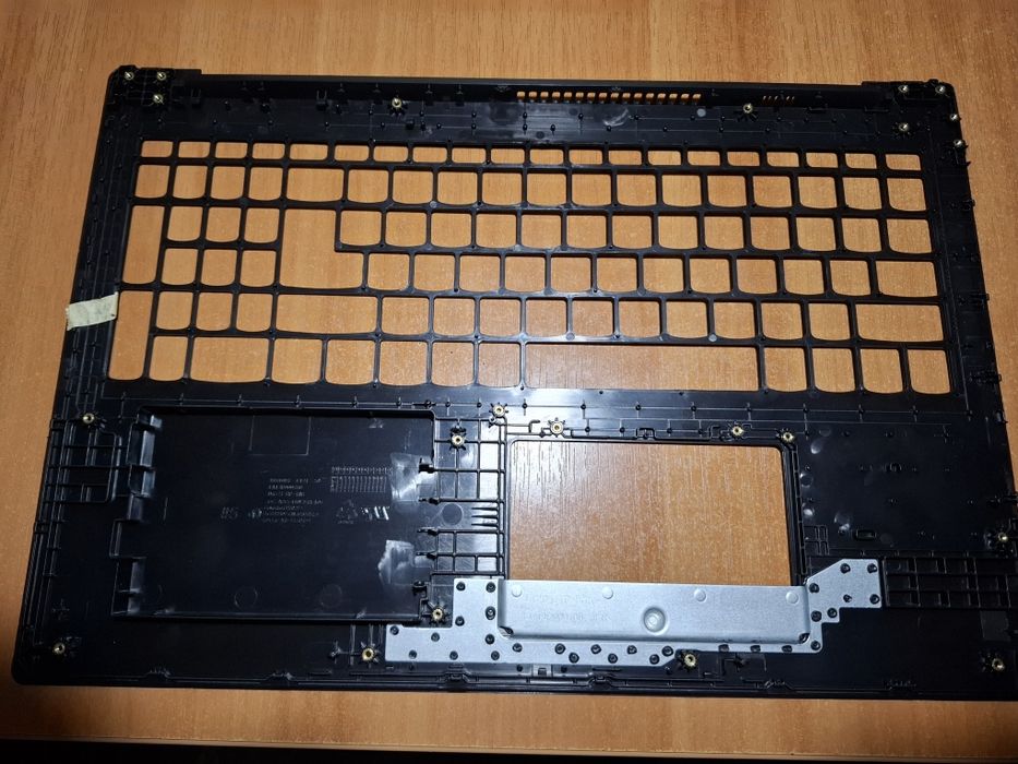 Продам корпус кришки клавіатури для ноутбука Lenovo ideapad 320