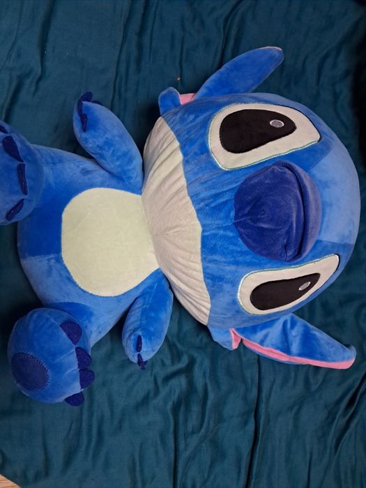 Pluszak miś beżowy i pluszak z bajki stich