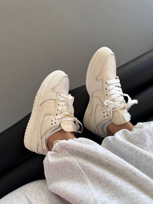 Nike SB Dunk Low WMNS Lace Pack - Regal Beige