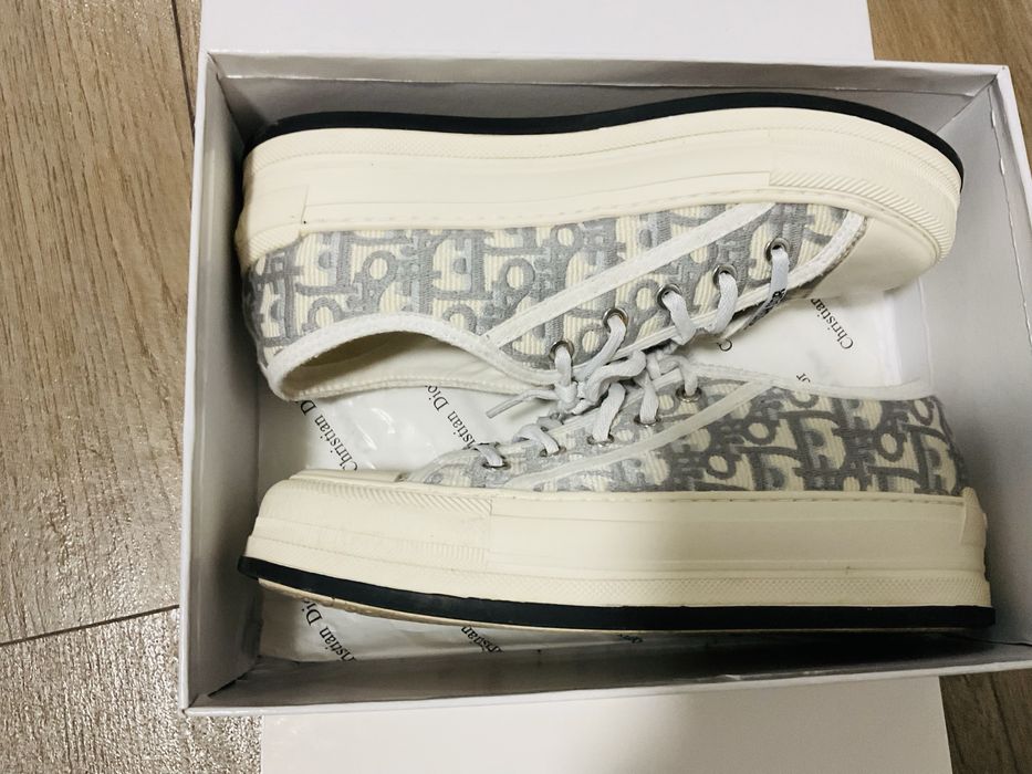 Продам кеды диор в отличном состоянии, по стельке 26—26,5