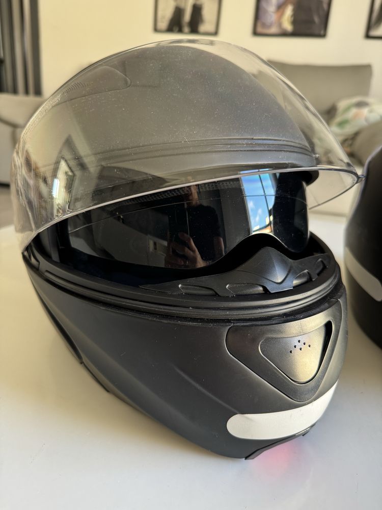2 Capacetes de moto  novos – 120€ os dois
