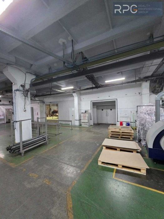 СКЛАД виробництво 1800 м² м. Лівобережна (100 метрів) 180грн/м²