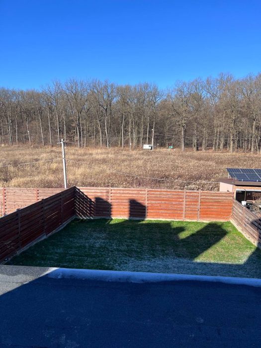 Продаж котеджу з власною ділянкою у с. Басівка