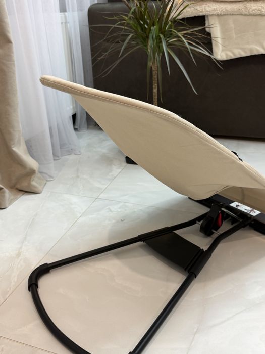 Крісло-шезлонг BabyBjorn Balance Bliss Petal Quilt Sand Grey