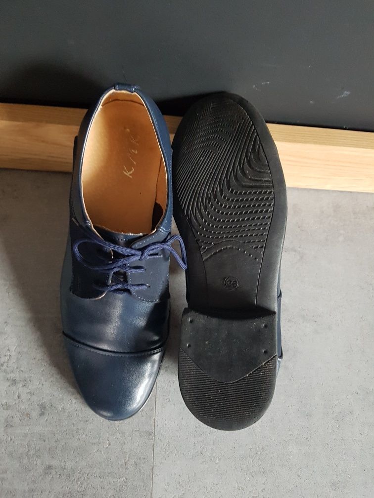 Buty wizytowe 36 półbuty eleganckie granatowe