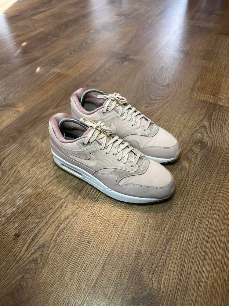 Кросівки Nike Air Max 1 Premium Pink