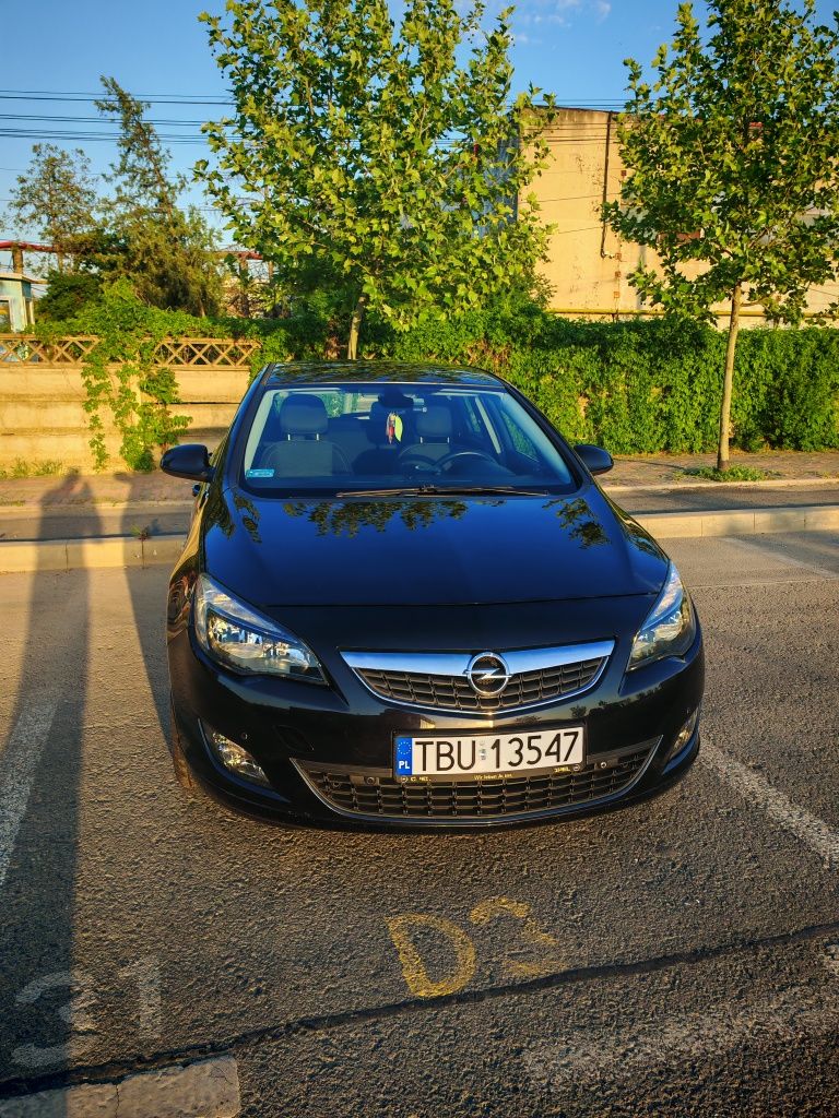 Opel Astra J 1.6T 180KM OPC Line
