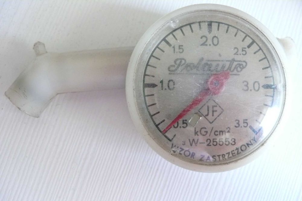 Ciśnieniomierz do kół - głęboki PRL