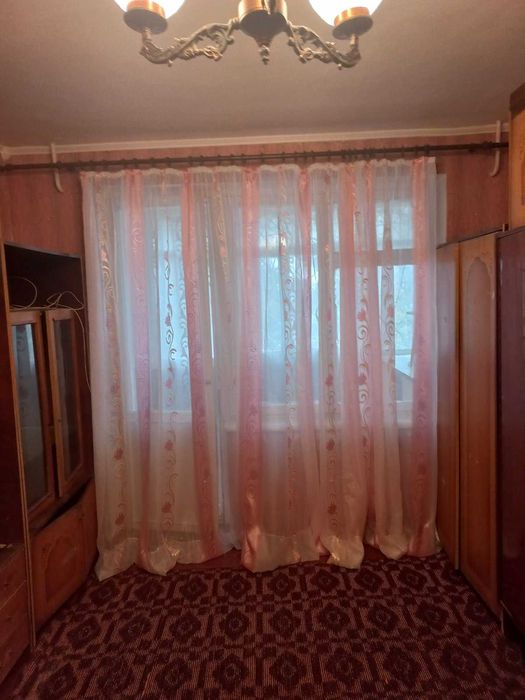 здаю 1 к\к Інгульський район,зуп Космос 1\9,магазини,зупинки поруч